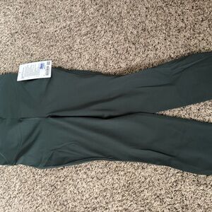 Base Pace HR Crop 23”